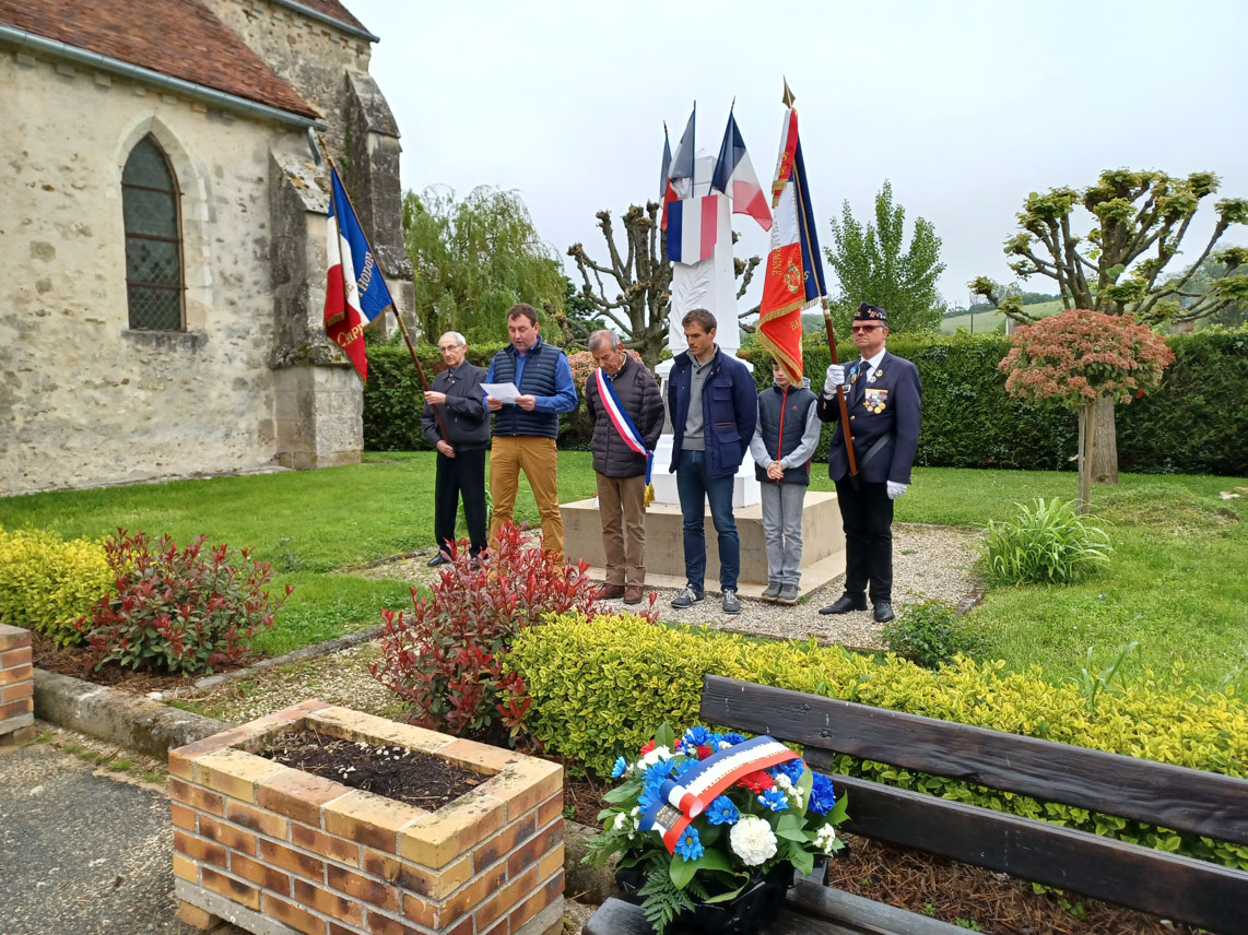 Olivier Picart lit le message du ministre des Armées et de Madame Patricia MIRALLES, secrétaire d’Etat aux Anciens Combattants