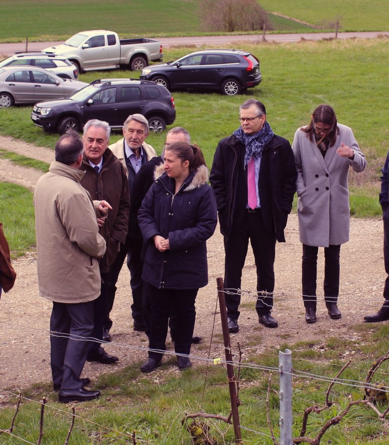 A droite Anne Maricot, Maire de Jaulgonne et conseillère départementale