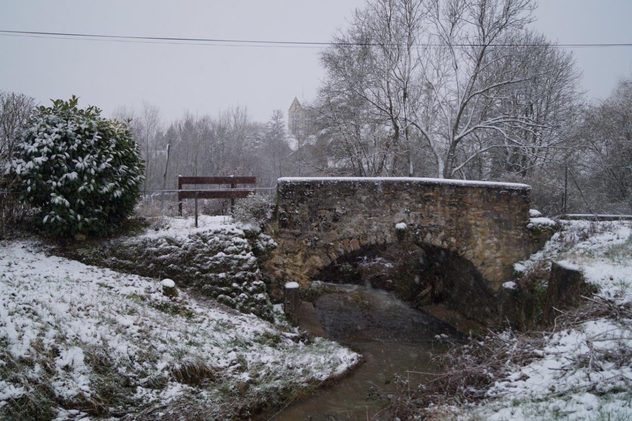 Pont rue de Chézy photo prise le 6 février 2018