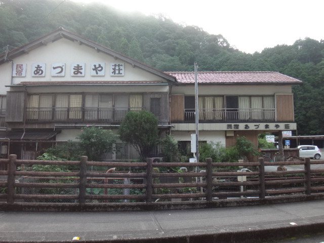 湯の峯温泉と湯の峰温泉は、和歌山県の源泉かけ流し温泉です。