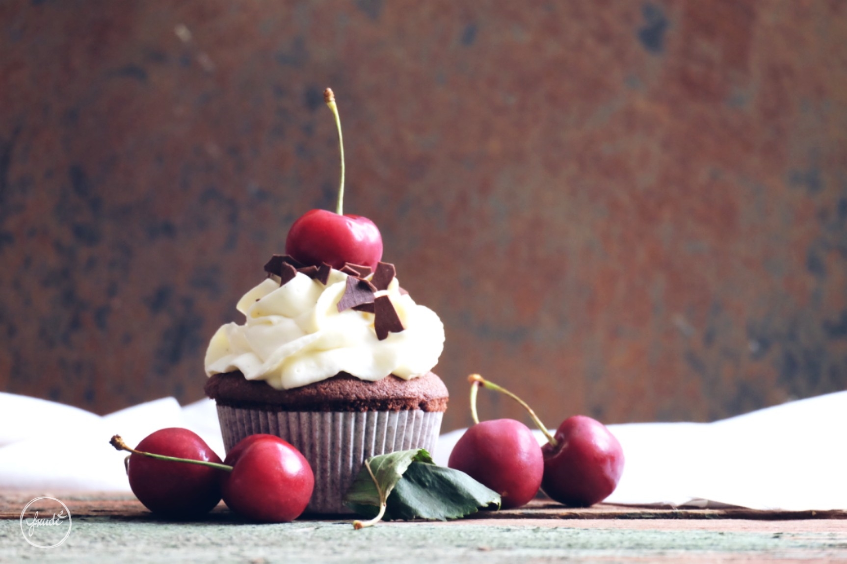 [Rezeptbuch] &amp;quot;Schwarzwälderkirsch Cupcakes&amp;quot; - Rezepte die Freude² bereiten!