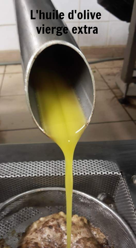 Huile d'olive première pression extraite à froid