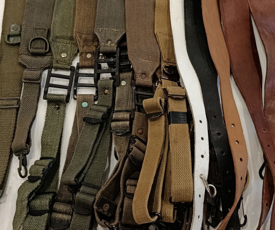 Les bretelles de suspension de l'armée française