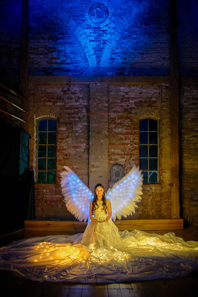 LED Wings, Veronika, Tänzerin Bollywood Dance Hamburg, Tatjana Wegner