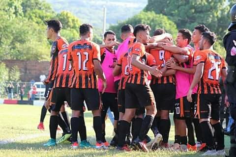 Del partido de esta tarde vs Pasaquina, donde empatamos 2-2. - Nos mantenemos en el tercer lugar con 34 puntos. - Waldemar Acosta llegó a 12 goles en el #Apertura2018.  ¡Vamos Águila, luchemos hasta el final!👊