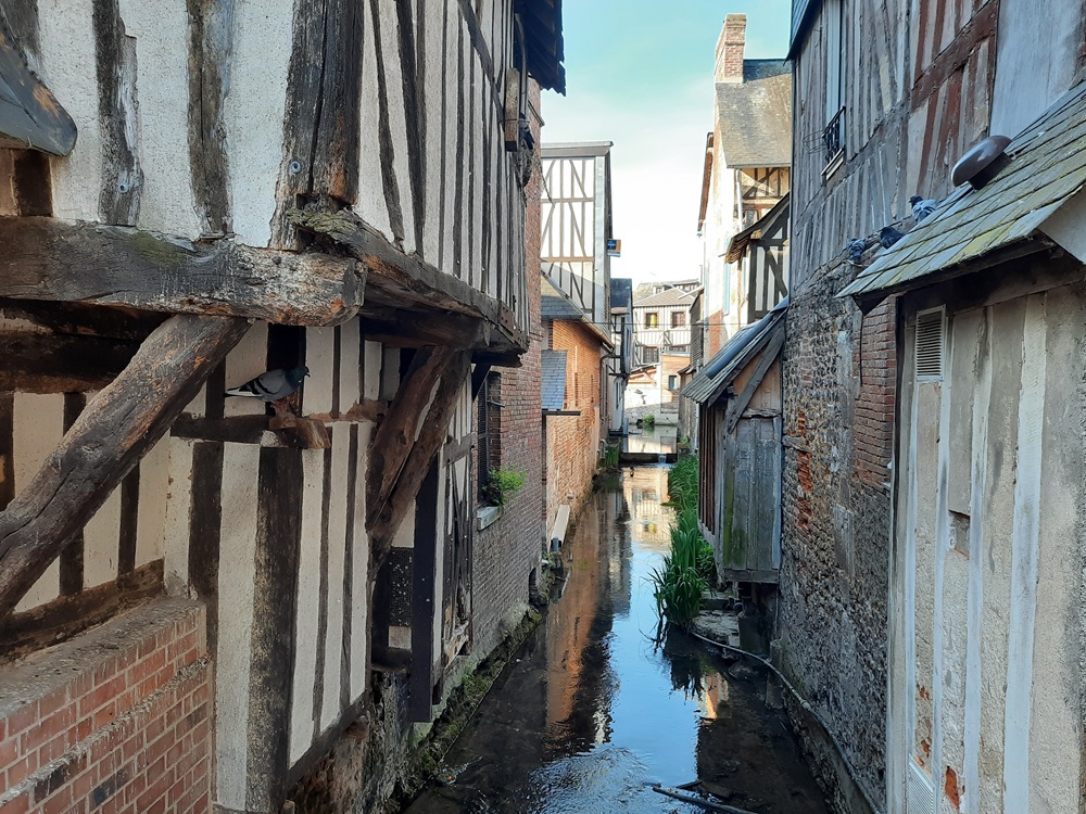 Vue sur le ruisseau des Pâtissiers