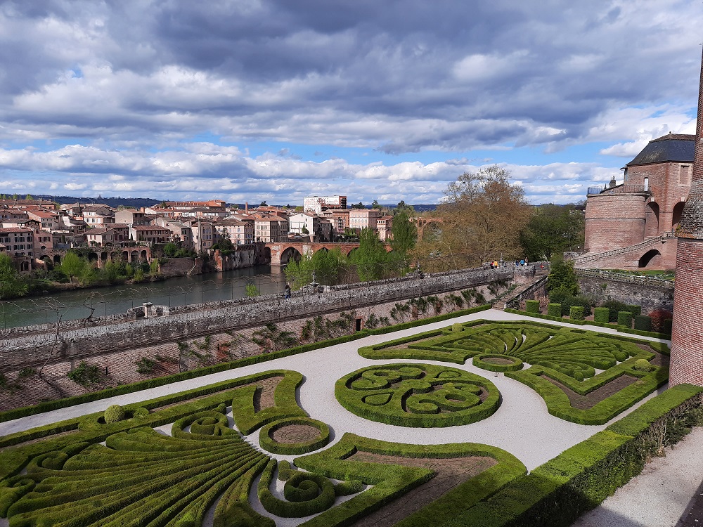 Les jardins de la Berbie en avril