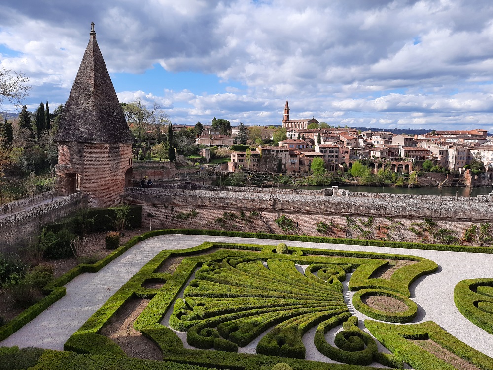 Les jardins de la berbie en avril