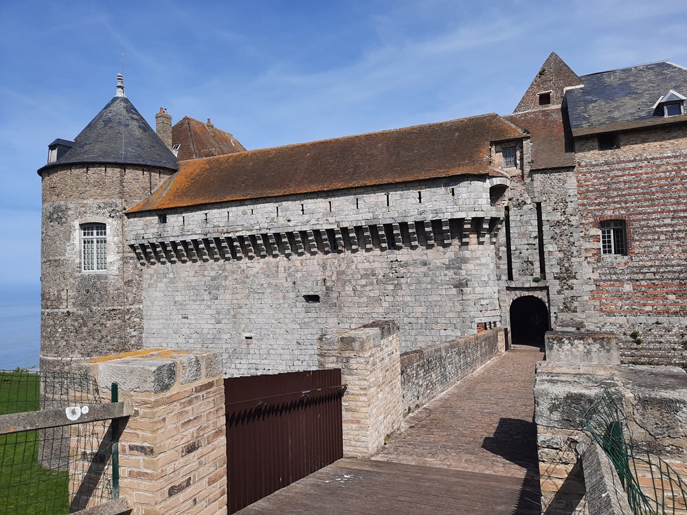 Le château abrite maintenant un musée