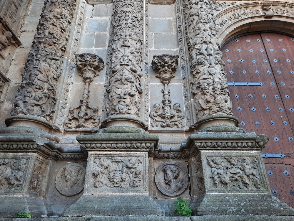 Détail des décors plateresques