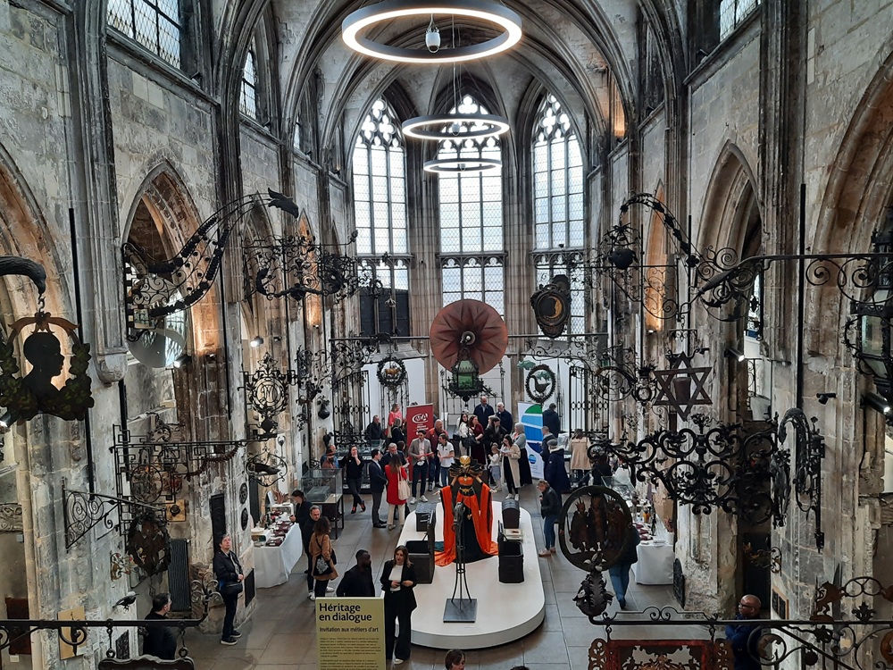Musée Le Secq-des-Tournelles, beaucoup de monde car avait lieu le vernissage d'une exposition