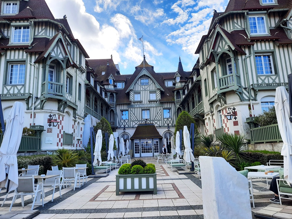 Le Normandy