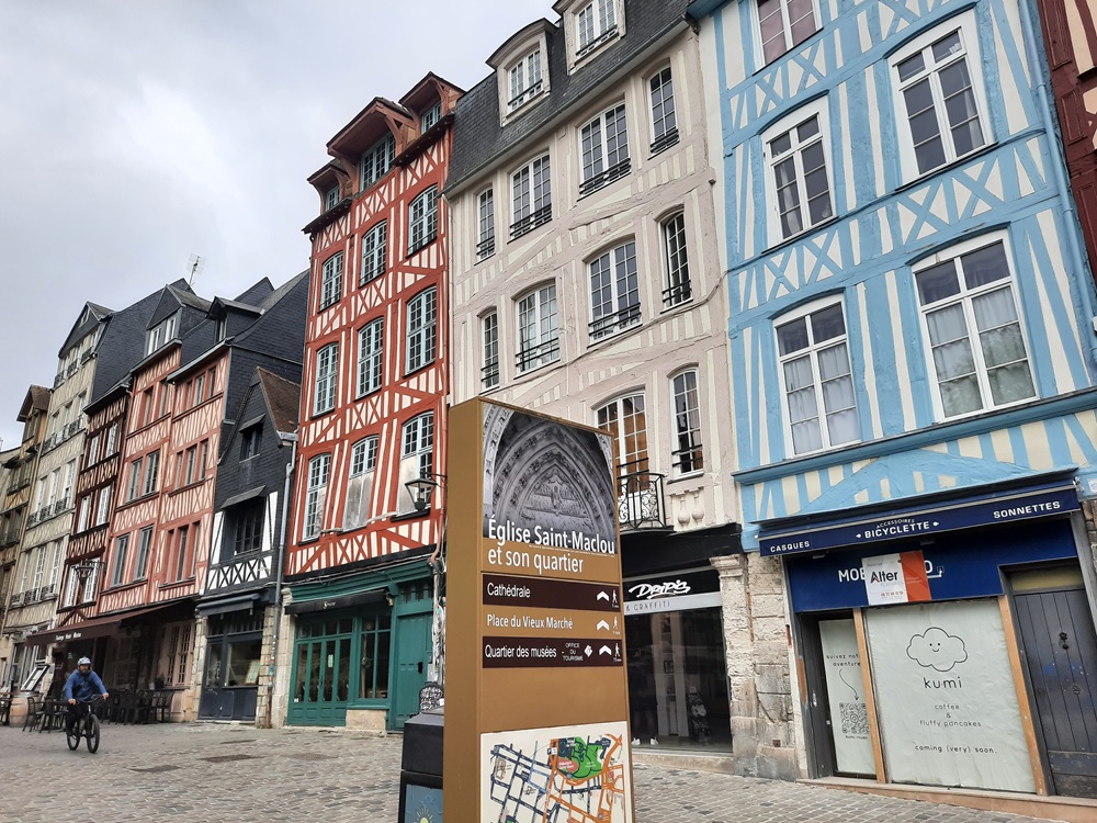 Rue Martainville