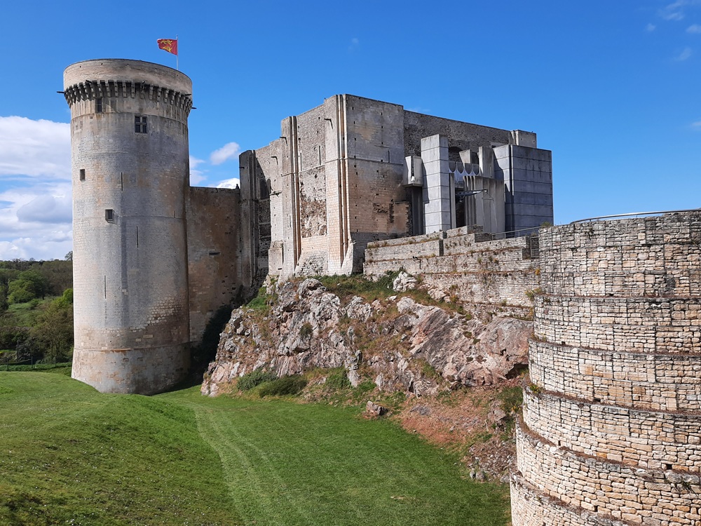 Le château qui fut restauré dans un style assez surprenant