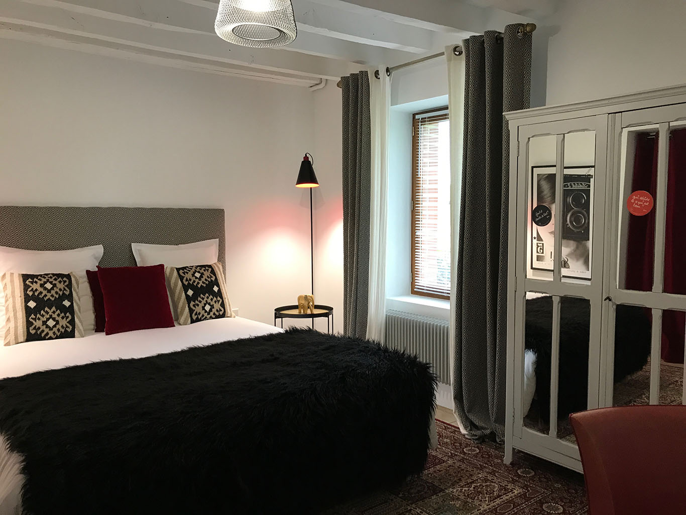 Chambre au rez-de-chaussée avec lit king size