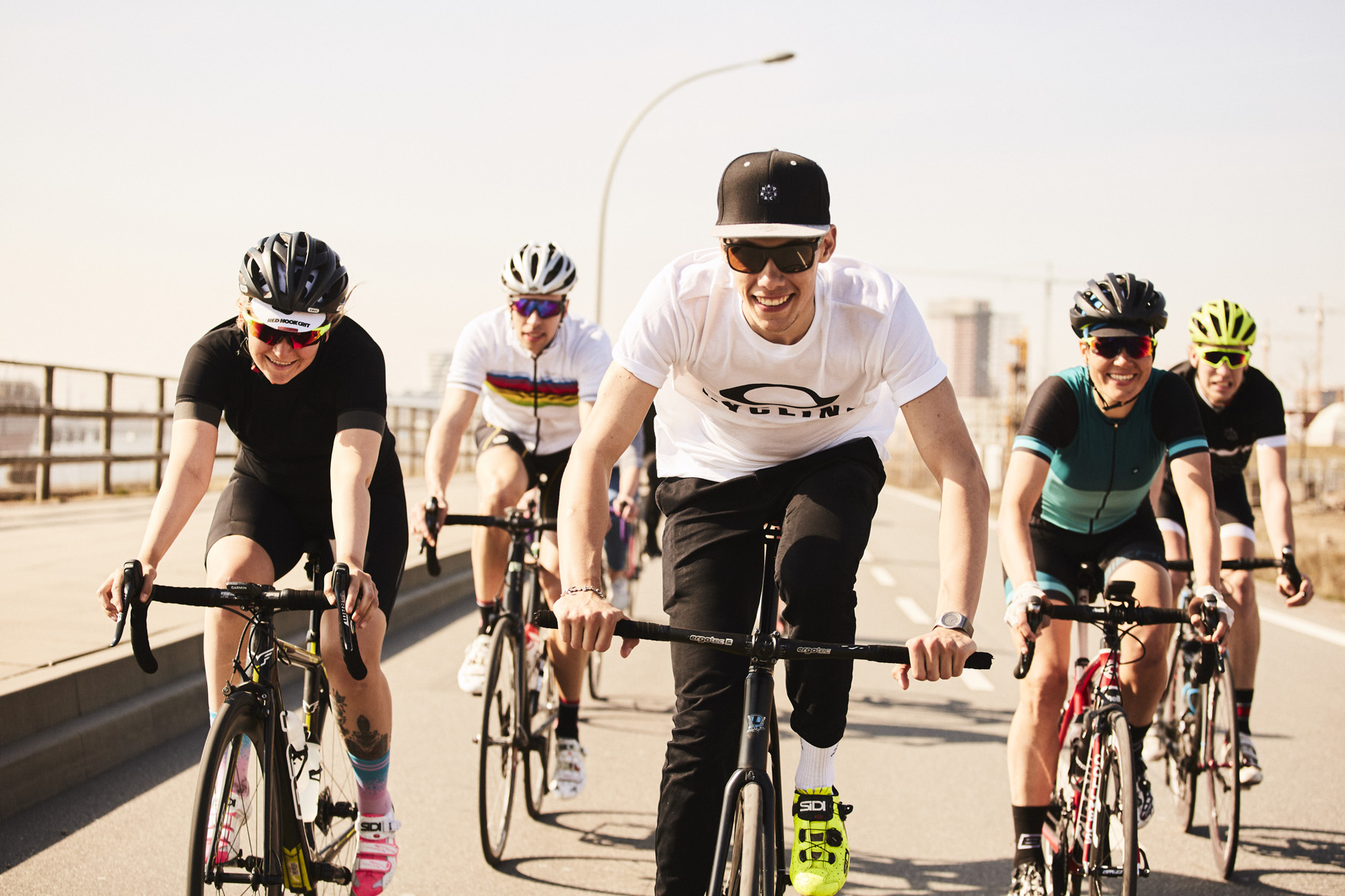 Oakley erstmals mit Cycling Sessions auf Tour
