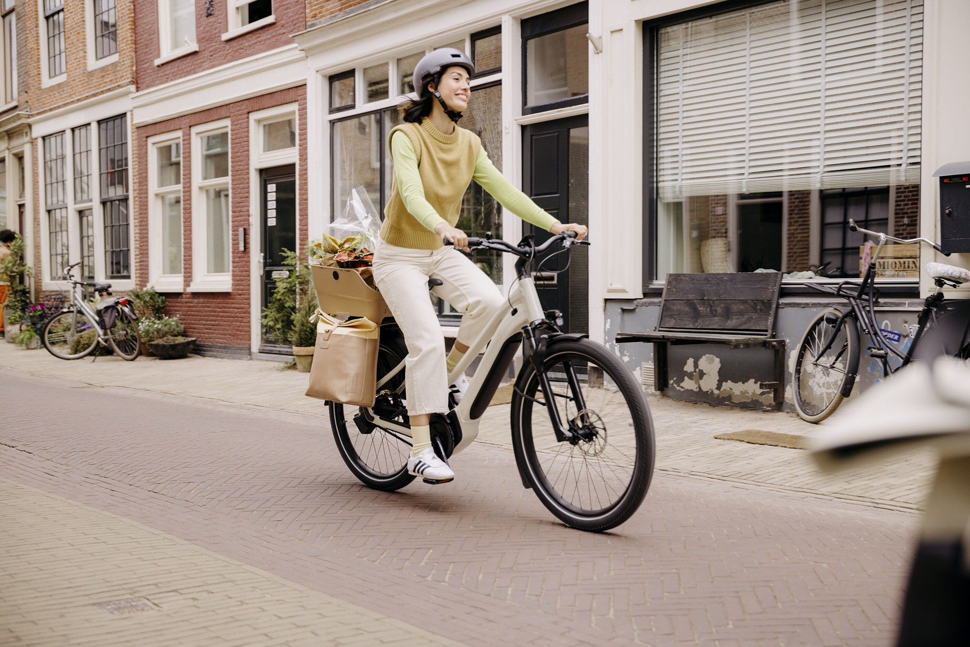 Basil bringt nachhaltige und innovative Fahrradaccessoires für jeden Fahrradmoment auf den Markt  