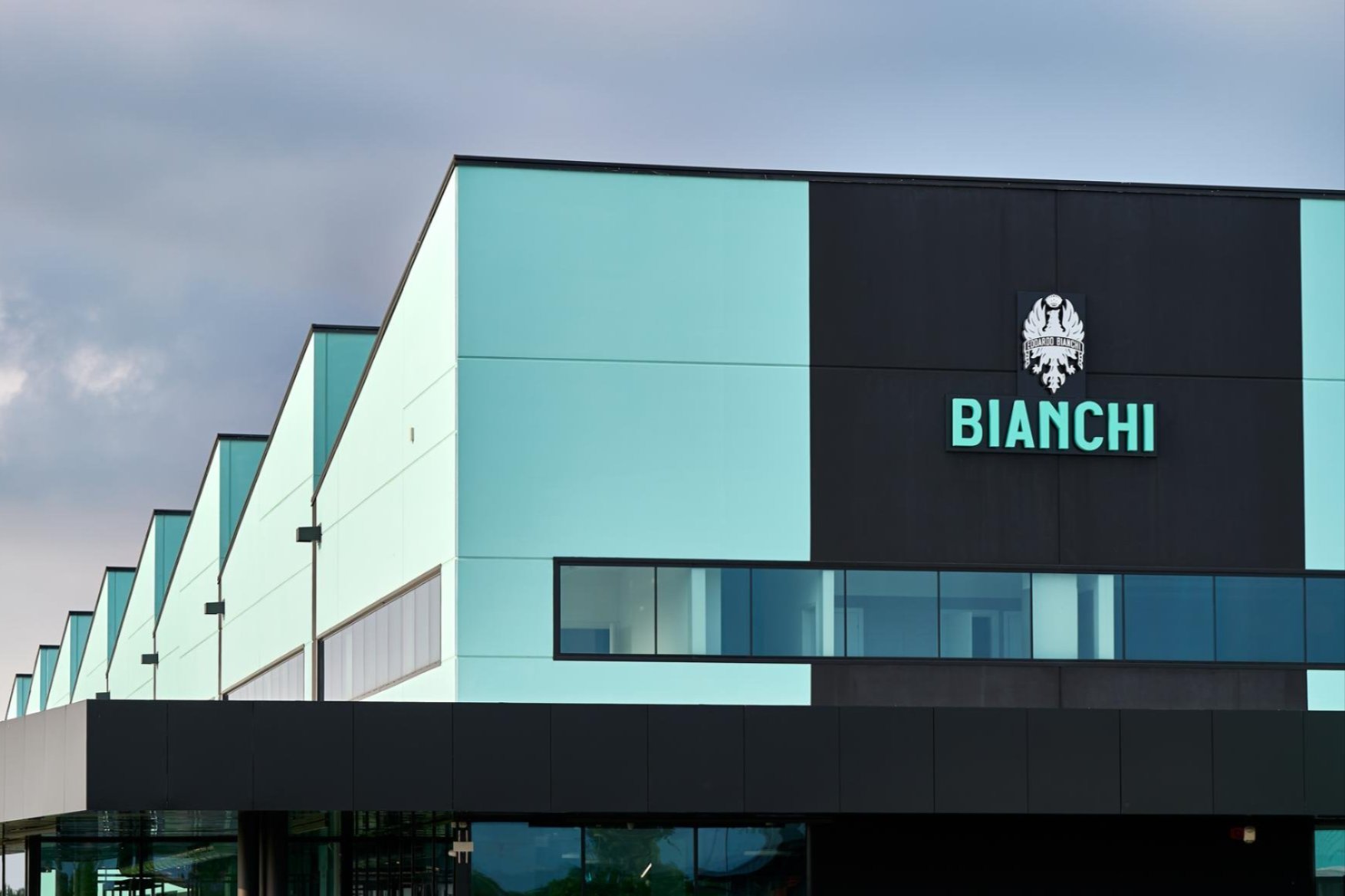 Bianchi weiht neue Fabrik ein