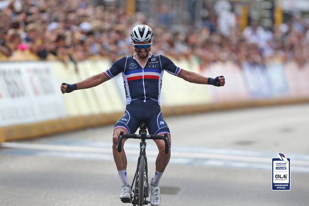 Die französische Nationalmannschaft von ALAPHILIPPE erneut WELTMEISTER mit ALÉ