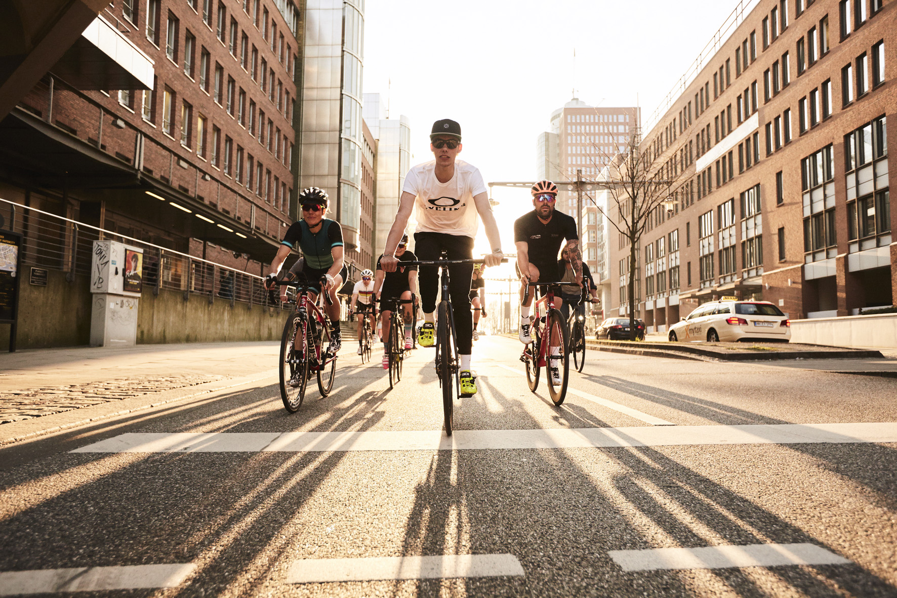 Oakley erstmals mit Cycling Sessions auf Tour