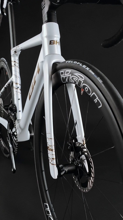 Das BH Aerolight und das BH Ultralight erhalten ein spezielles Design für das wichtigste Sportereignis des Jahres © BH Bikes