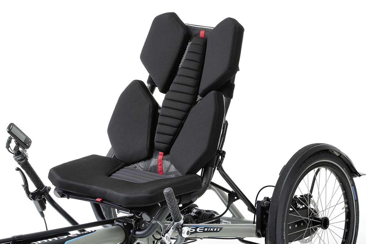 Verstellbarer Sitzbezug: Neu für HASE BIKES PINO und Trikes