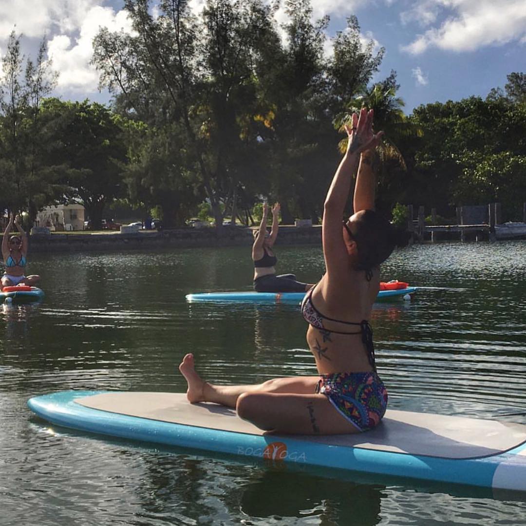 Paddleboard Yoga
