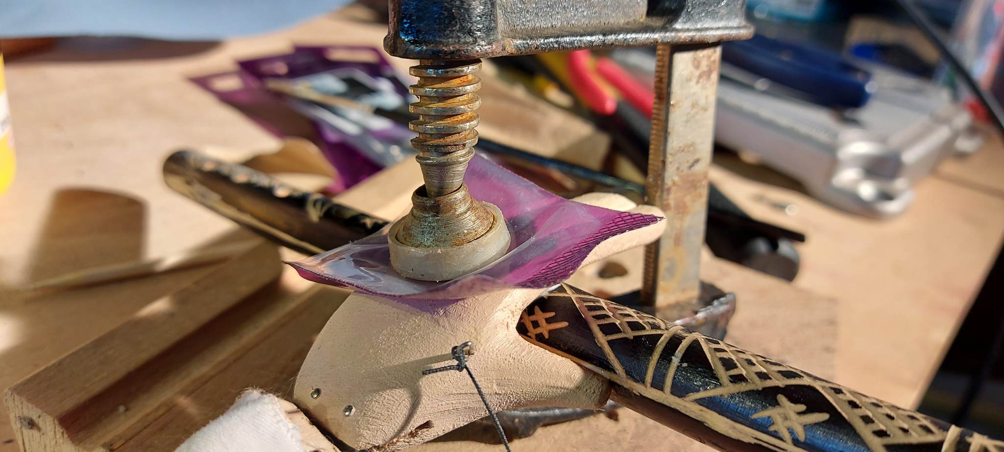 Restauration de la collection de marionnettes de la maison culturelle belgo-roumaine Arthis