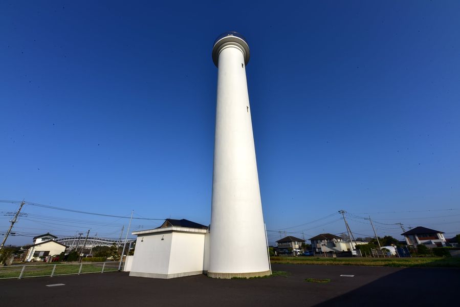 まずは1848 鹿嶋灯台 (茨城県)　32mのノッポの灯台です。