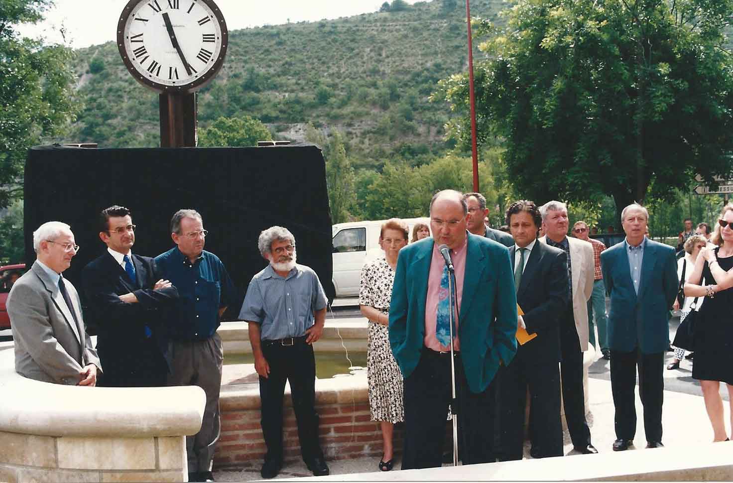 8 - Enfin l'inauguration le 7 juin 1997, en présence des élus de la ville et du département.