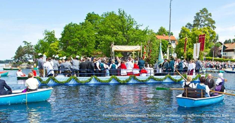 Seeprozession, Brauchtum, Feste, Traditionen, Fronleichnam, Fronleichnamsprozession, Seeprozession Oberbayern, Staffelsee, Seeprozession Seehausen, Seeprozession Staffelsee, Brauchtum, Fronleichnam Brauchtum, Trachten, Heilige Messe, Feiertag Bayern