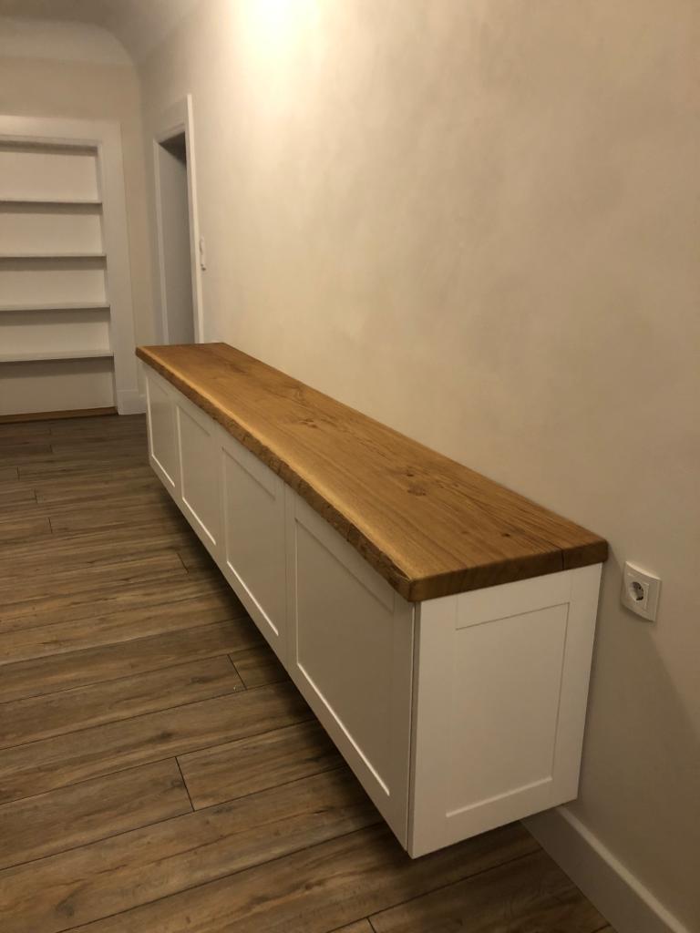 Im Trend: ein Schrank ohne Griffe.