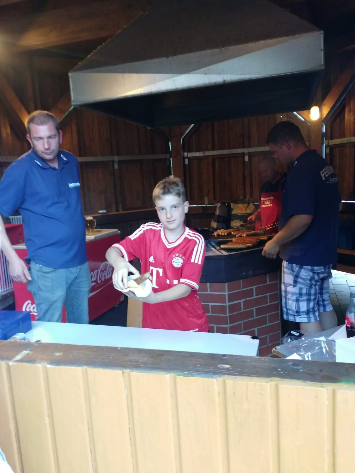 das fleißige Team in der Grillhütte