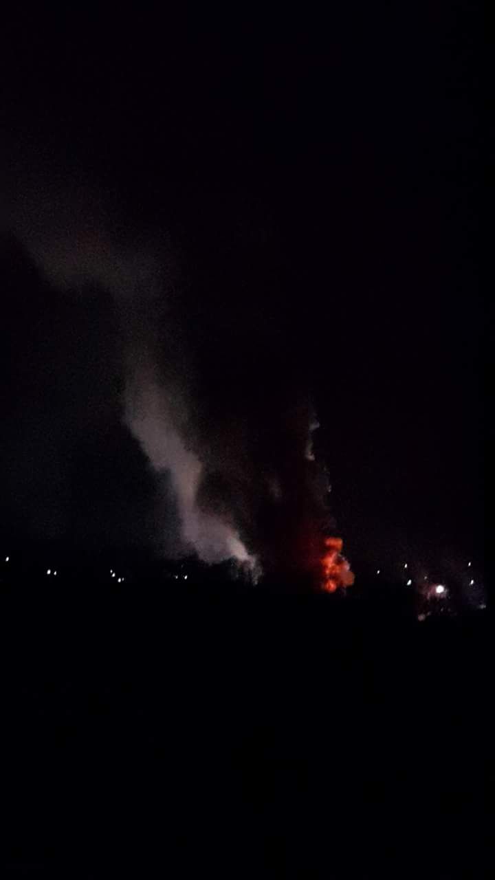 04.03.2018 - Gebäudebrand Fa.Koch. Das Feuer war weit zu sehen im Ort. 