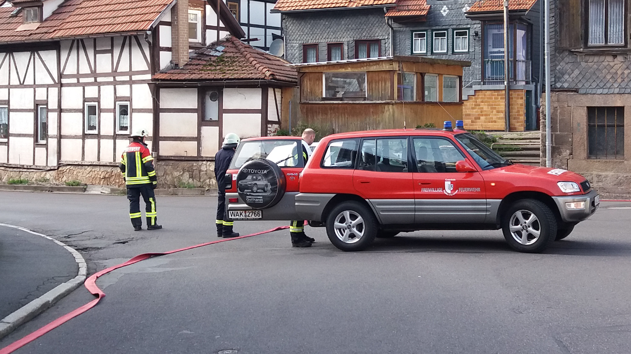 Einsatzübung Löschwasserförderung "Lange Wegstrecke" in Ruhla