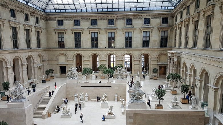 Louvre Pyramide Eingang Museum