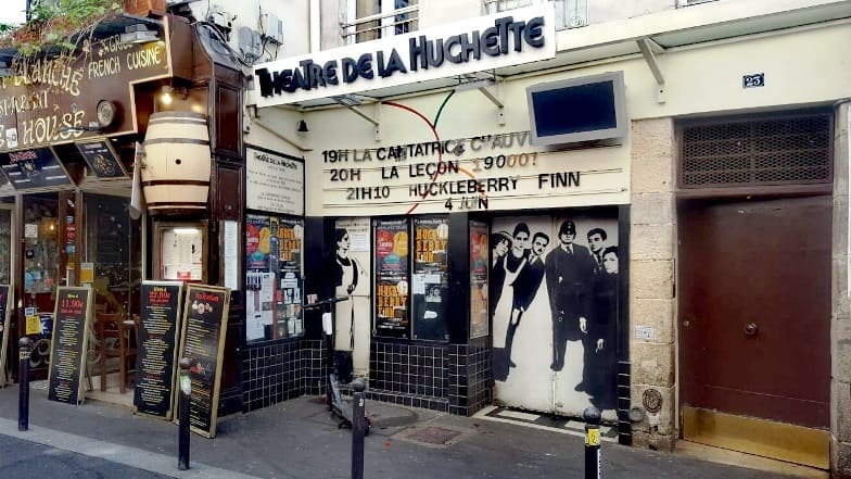 Theater in Paris mit Untertitel - Théâtre de la Huchette