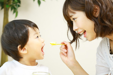 「母になるのに最適な国」ランキングから見る日本の現状（2015年版）