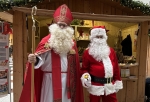 Pastoralreferent Jan Quirmbach als Nikolaus / Foto: Katholische Familienbildung Frankfurt