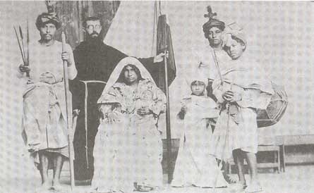 El padre Ángel de Carcagente y una familia guajira (1919)
