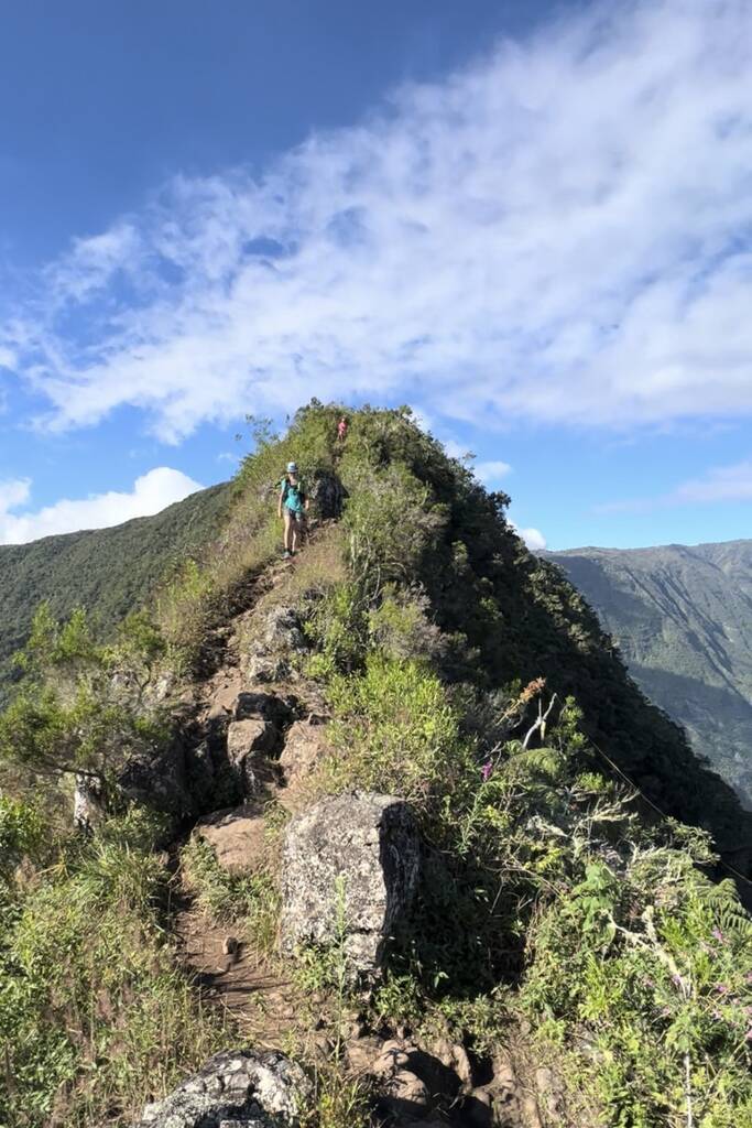 GR R2 Réunion : Comment réussir la Grande Traversée sans le poids de vos bagages ?