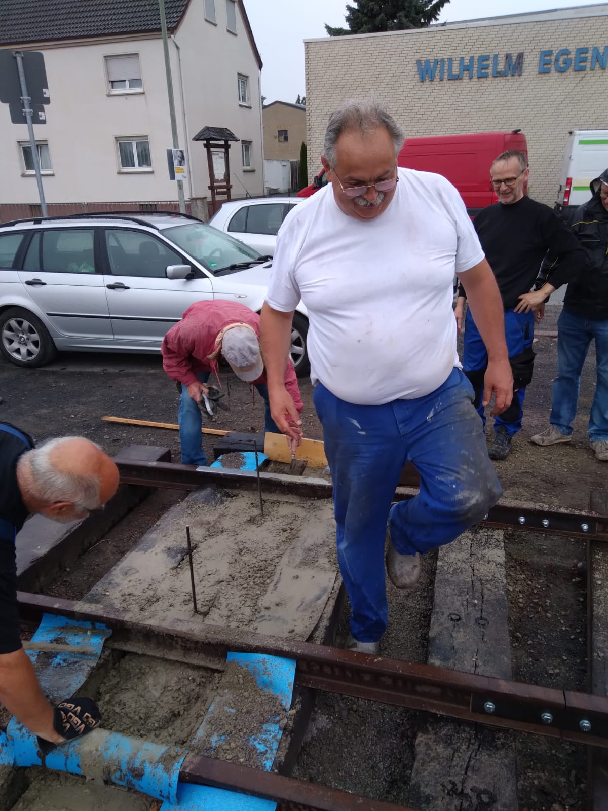 Dienstag den 17.08.21  Beton für die Fundamente wurde eingebracht