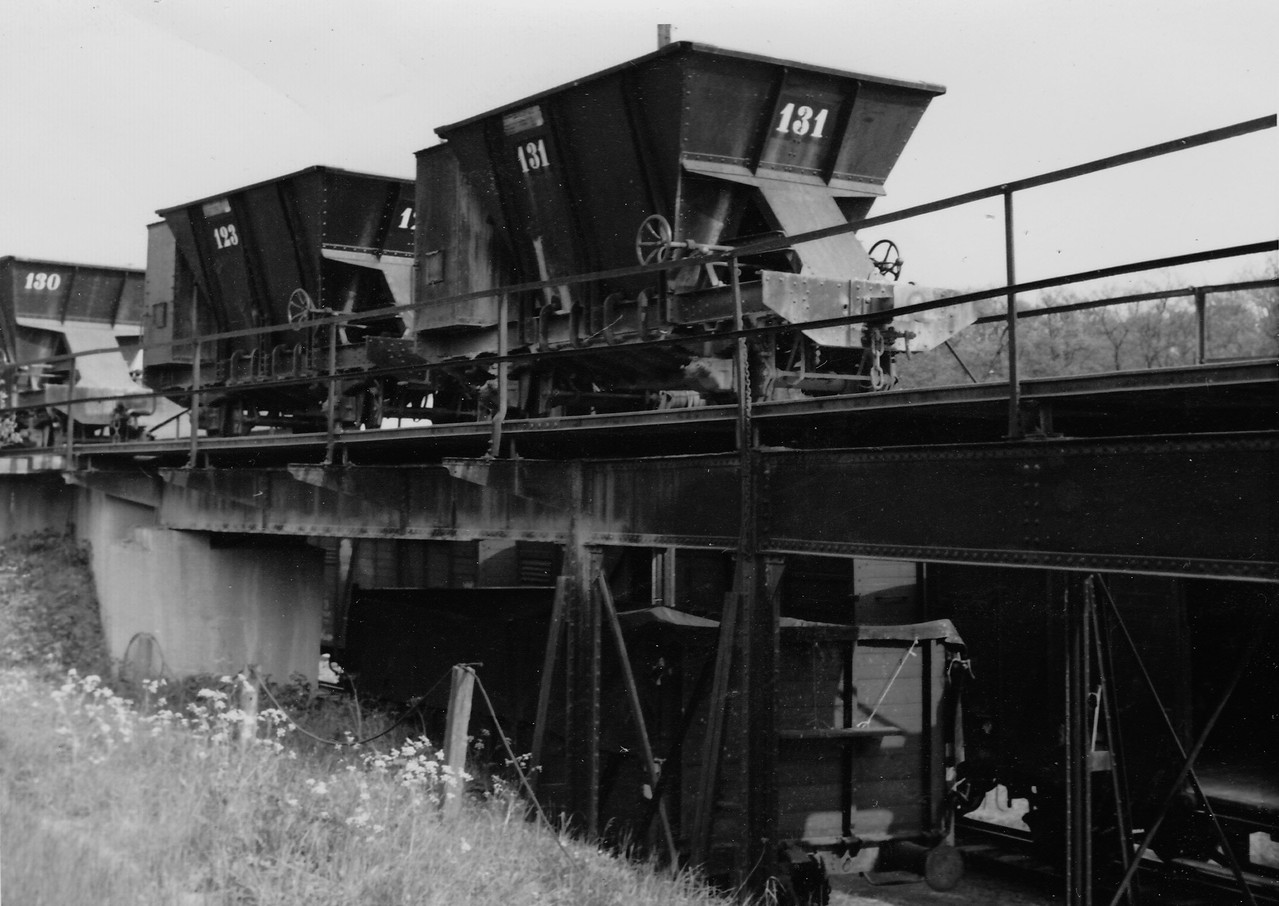 Wagen 131, wie Wagen 121-132: 2achsig, Eigengew. 6,55t, Zuladung 15t, gebaut von Orenstein & Koppel anno1918