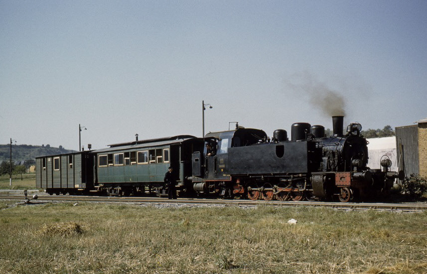 Wagen 4 und Wagen 19 auf Sonderfahrt mit engl. Eisenbahnfreunden vor Dehrn