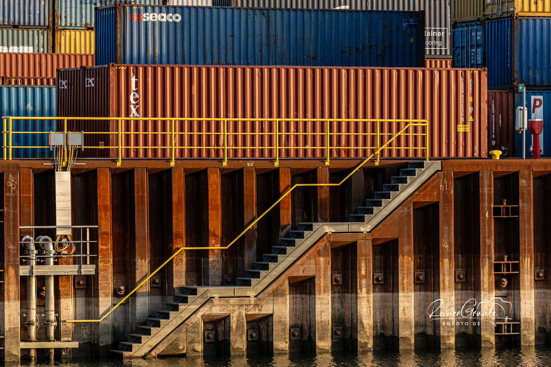 Unterwegs im Gernsheimer Hafen