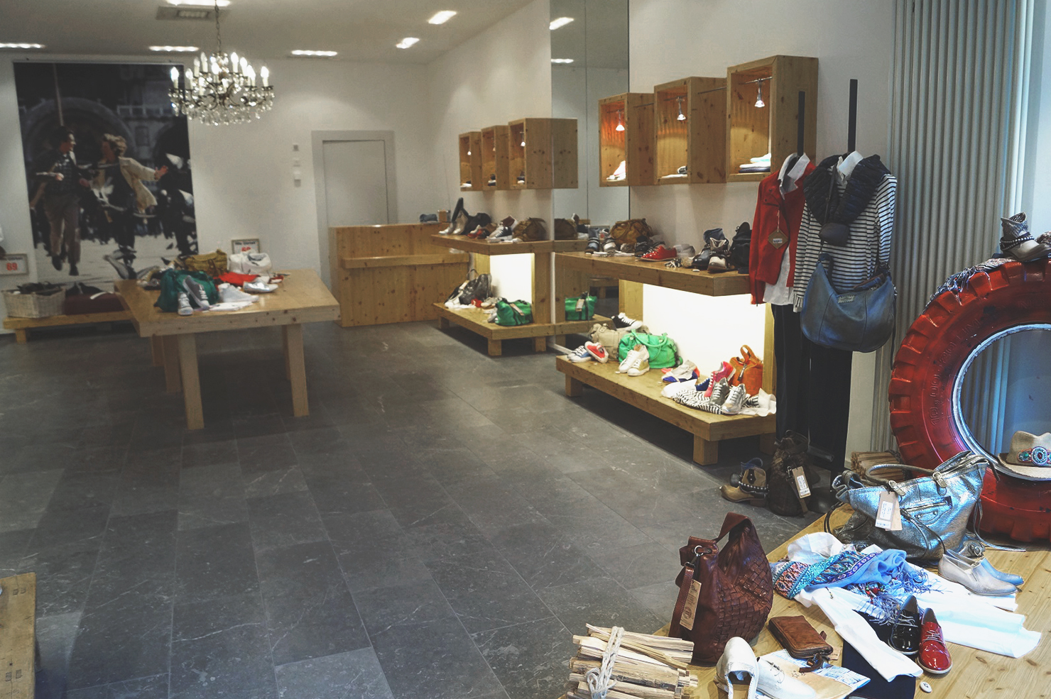 Wo kaufen? L'IDEA Schuhe Bern & Rapperswil