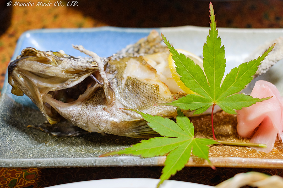 メバルの塩焼き。美味かった～。 X-T2 XF35mm F1.4