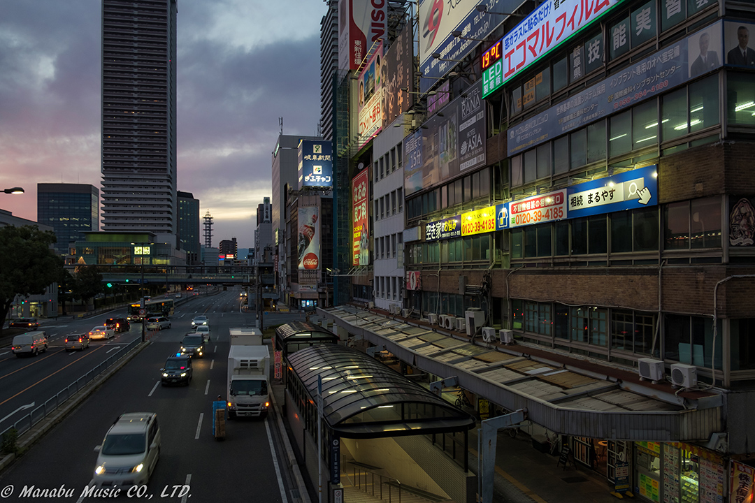 JR岐阜駅前の夕景 X-T2 XF18mm