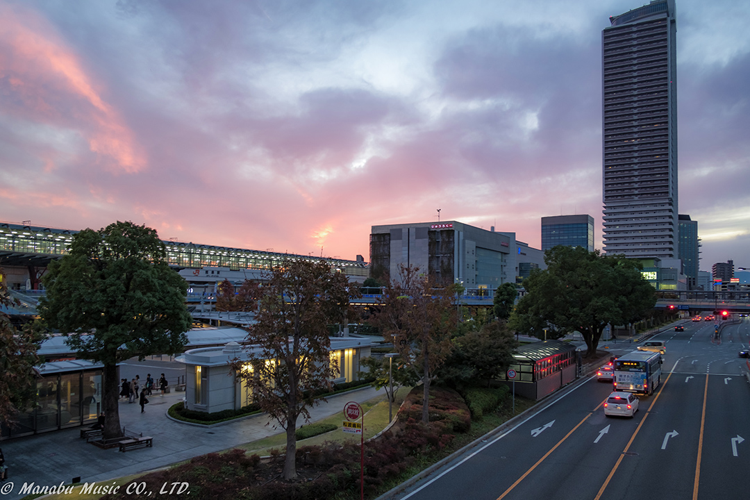 JR岐阜駅前の夕景 X-T2 XF18mm