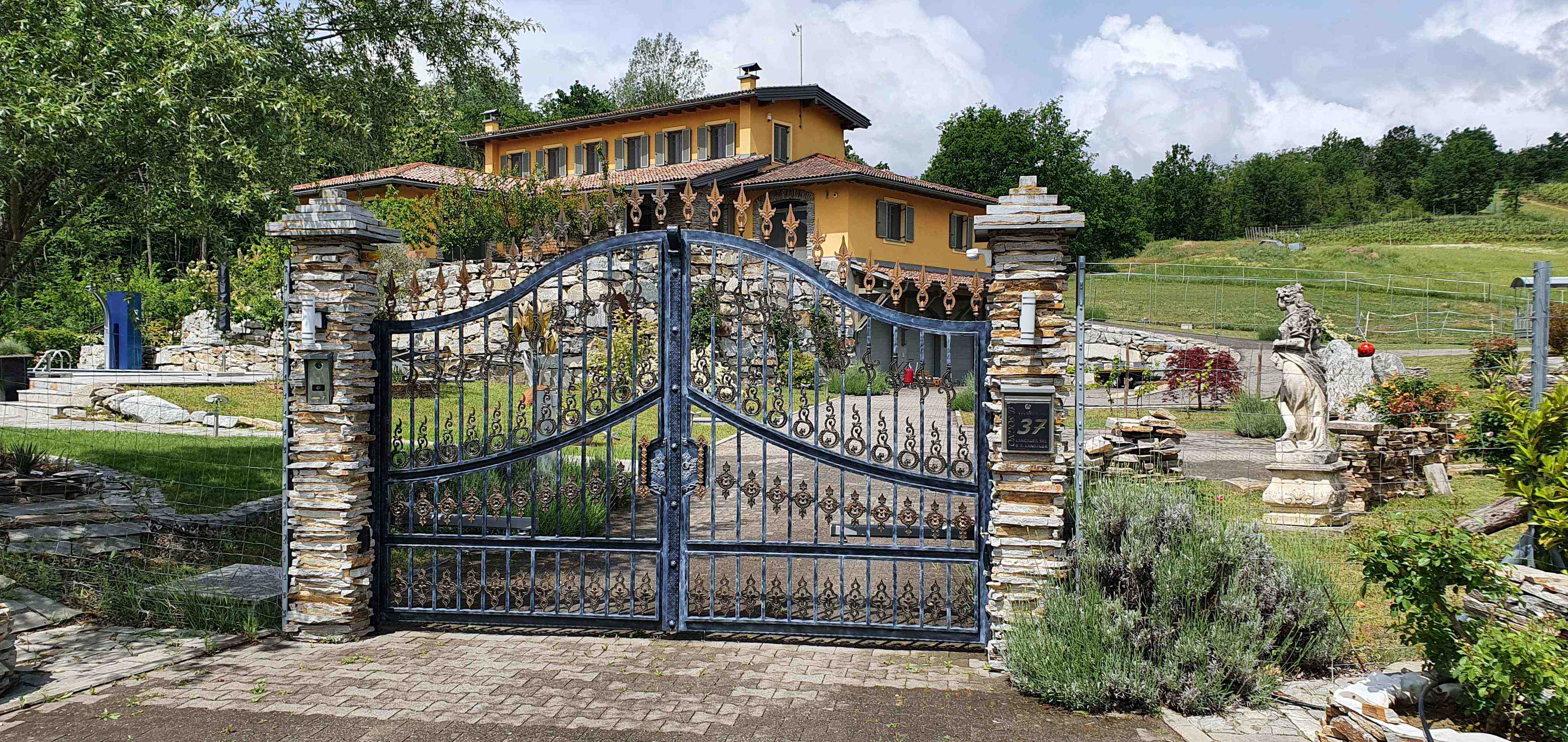 Il Sogno - Vino - Appartamenti - Podotti Tipici